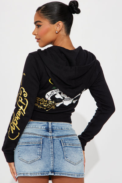 https://cdn.shopify.com/s/files/1/0293/9277/files/08-16-23Studio8_TH_AP_11-41-38_28_EHW180011_Black_7558_CM.jpg?v=1714674812&with=400&height=600