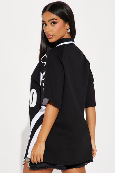 https://cdn.shopify.com/s/files/1/0293/9277/files/08-16-24_S2_66_24KT1989_Black_CXB_RL_14-27-02_1874_ES.jpg?v=1724109030&with=400&height=600