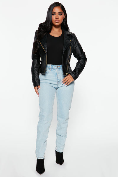 https://cdn.shopify.com/s/files/1/0293/9277/products/08-17-22Studio5_SN_RL_10-13-31_3_HMJ20388_Black_2733_MH.jpg?v=1660936206&with=400&height=600