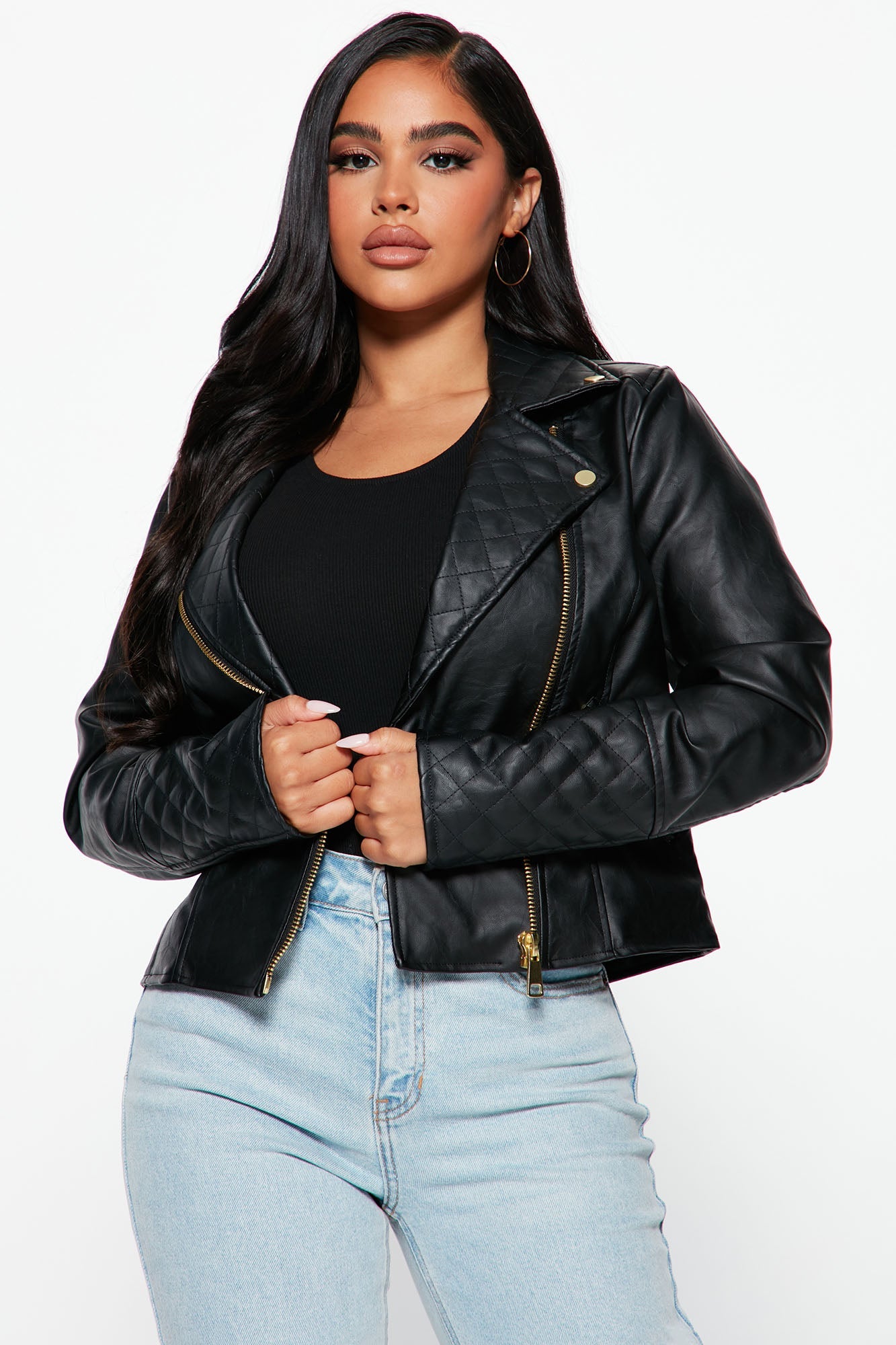 https://cdn.shopify.com/s/files/1/0293/9277/products/08-17-22Studio5_SN_RL_10-13-35_3_HMJ20388_Black_2735_MH.jpg?v=1660936206