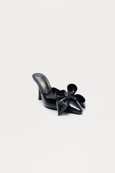 https://cdn.shopify.com/s/files/1/0293/9277/files/08-18-25_S10_2_GARDENROOM_Black_CXB_13-02-17_FLATLAY_20601_PXF.jpg?v=1758326232&with=400&height=600