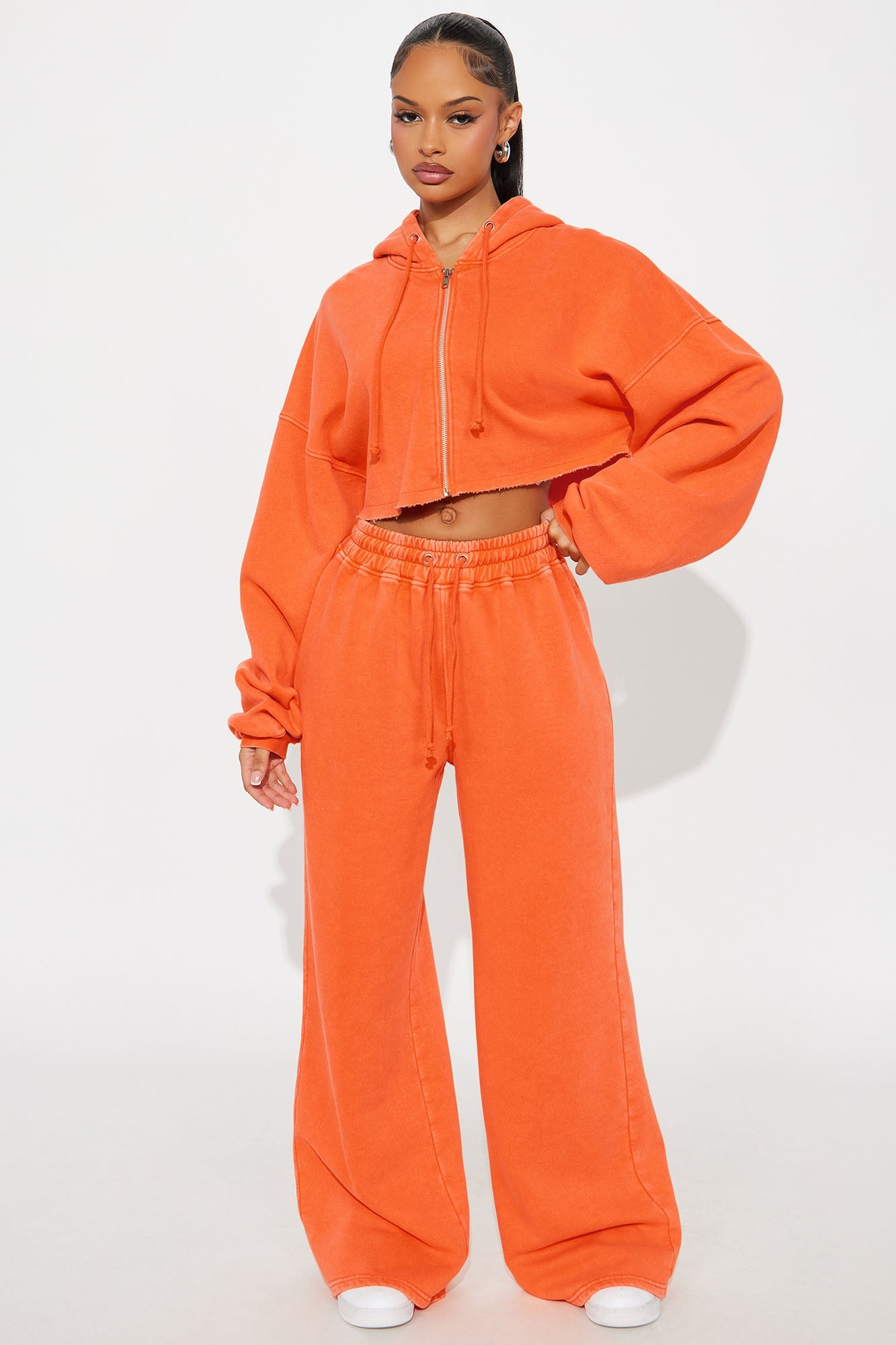 https://cdn.shopify.com/s/files/1/0293/9277/files/08-20-25_S2_40_ZDZPK11103SET_Orange_CXB_RL_14-39-21_10681_PXF_KP.jpg?v=1756337304