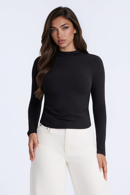 https://cdn.shopify.com/s/files/1/0293/9277/files/08-20-26_S3_31_T14778_Black_LR_MC_15-43-12_78667-FN_Remi-_MWA.jpg?v=1788457050