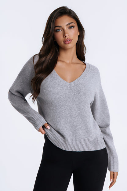 https://cdn.shopify.com/s/files/1/0293/9277/files/08-20-26_S3_33_90431TL_HeatherGrey_LR_MC_15-43-12_78676-FN_Remi-_MWA.jpg?v=1788457176