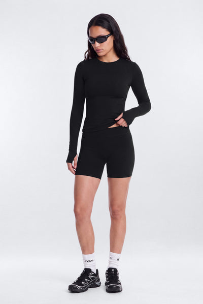 https://cdn.shopify.com/s/files/1/0293/9277/files/08-20-26_S9_42_B426SP1218_Black_JG_PC_10-22-05_0241-15_AB_AB_ES_BH_PXF.jpg?v=1788679228&with=400&height=600