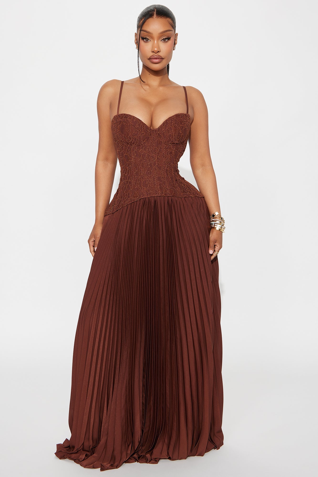 https://cdn.shopify.com/s/files/1/0293/9277/files/08-22-25_S2_19_KZZD4070301_Chocolate_ZSR_CXB_MR_13-20-02_11803_PXF.jpg?v=1756152086