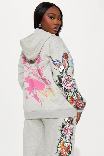 https://cdn.shopify.com/s/files/1/0293/9277/files/08-22-25_S5_6_EHFN13017_HeatherGrey_JP_AC_11-16-26_PLUS_48598_PXF.jpg?v=1756154730&with=400&height=600