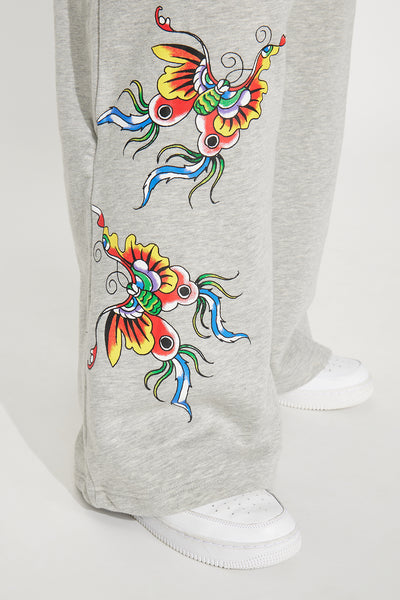 https://cdn.shopify.com/s/files/1/0293/9277/files/08-22-25_S5_7_EHW82001FN_HeatherGrey_JP_AC_11-16-57_PLUS_10333_PXF.jpg?v=1756154795&with=400&height=600