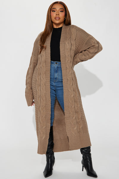 https://cdn.shopify.com/s/files/1/0293/9277/files/08-23-23Studio4_DT_AC_11-20-54_14_ZD230334_Taupe_0803_PLUS_PXF.jpg?v=1693440826&with=400&height=600
