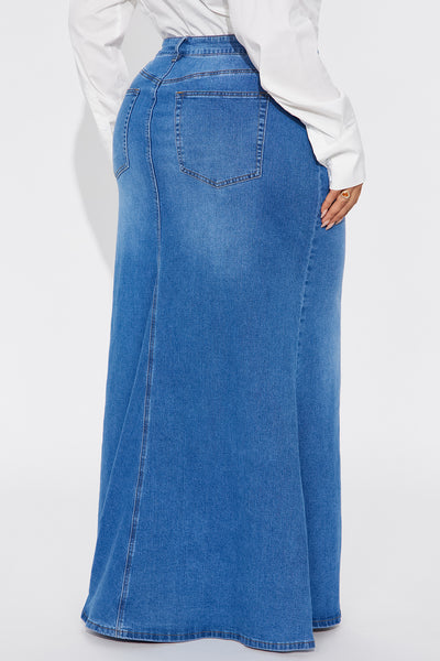 https://cdn.shopify.com/s/files/1/0293/9277/files/08-23-25_S4_29_25GM010_MediumWash_ZSR_KJ_IM_10-35-34_PLUS_52934_PXF.jpg?v=1756251023&with=400&height=600
