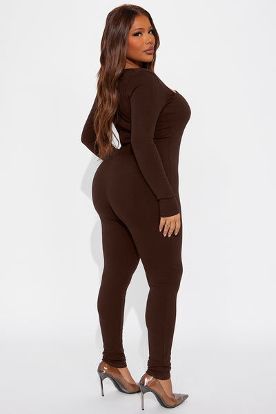 https://cdn.shopify.com/s/files/1/0293/9277/files/08-23-25_S4_49_JP3405TCH_Black_ZSR_KJ_IM_11-28-27_PLUS_53198_PXF_BL_Chocolate.jpg?v=1789493931&with=400&height=600