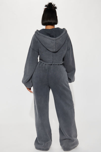 https://cdn.shopify.com/s/files/1/0293/9277/files/08-25-23Studio8_CB_PC_14-21-25_33_ZDZPK11103SET_Charcoal_9613_JB.jpg?v=1693524878&with=400&height=600