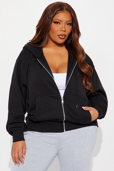 https://cdn.shopify.com/s/files/1/0293/9277/files/08-25-25_S4_20_123ZIPUP_Black_KJ_IM_13-04-02_PLUS_8131_PXF.jpg?v=1756745375&with=400&height=600