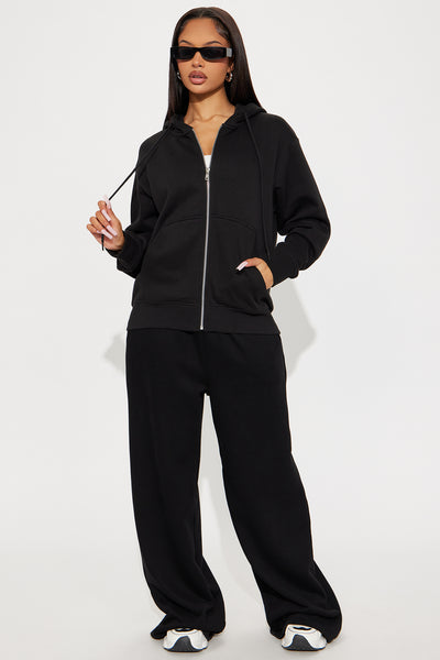 https://cdn.shopify.com/s/files/1/0293/9277/files/08-28-25_S6_11_123ZIPUP_Black_KJ_PC_11-03-29_145735_PXF.jpg?v=1756745375&with=400&height=600