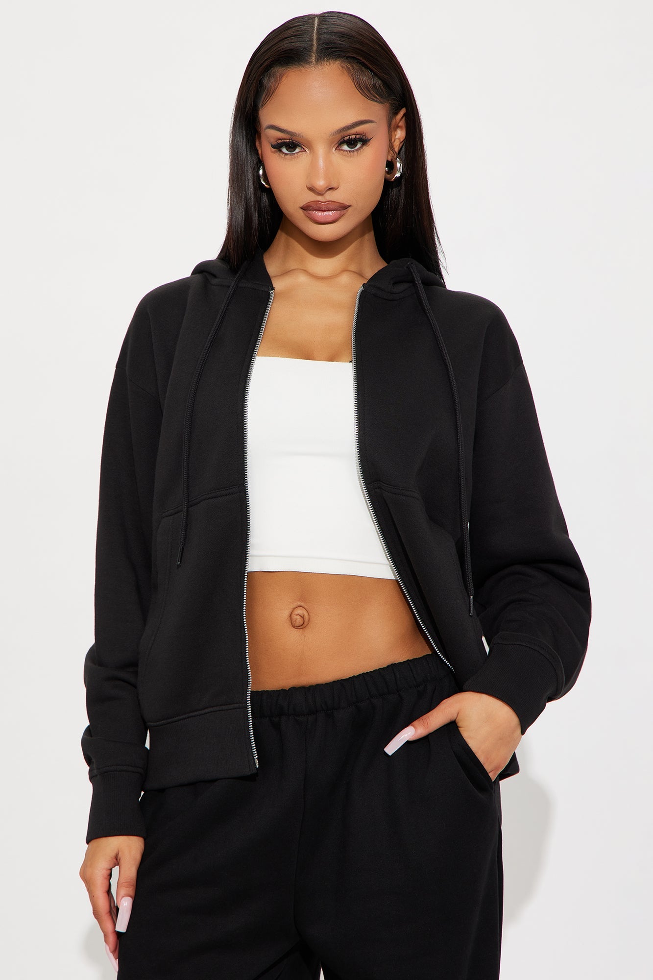 https://cdn.shopify.com/s/files/1/0293/9277/files/08-28-25_S6_11_123ZIPUP_Black_KJ_PC_11-07-10_145756_PXF.jpg?v=1756745375