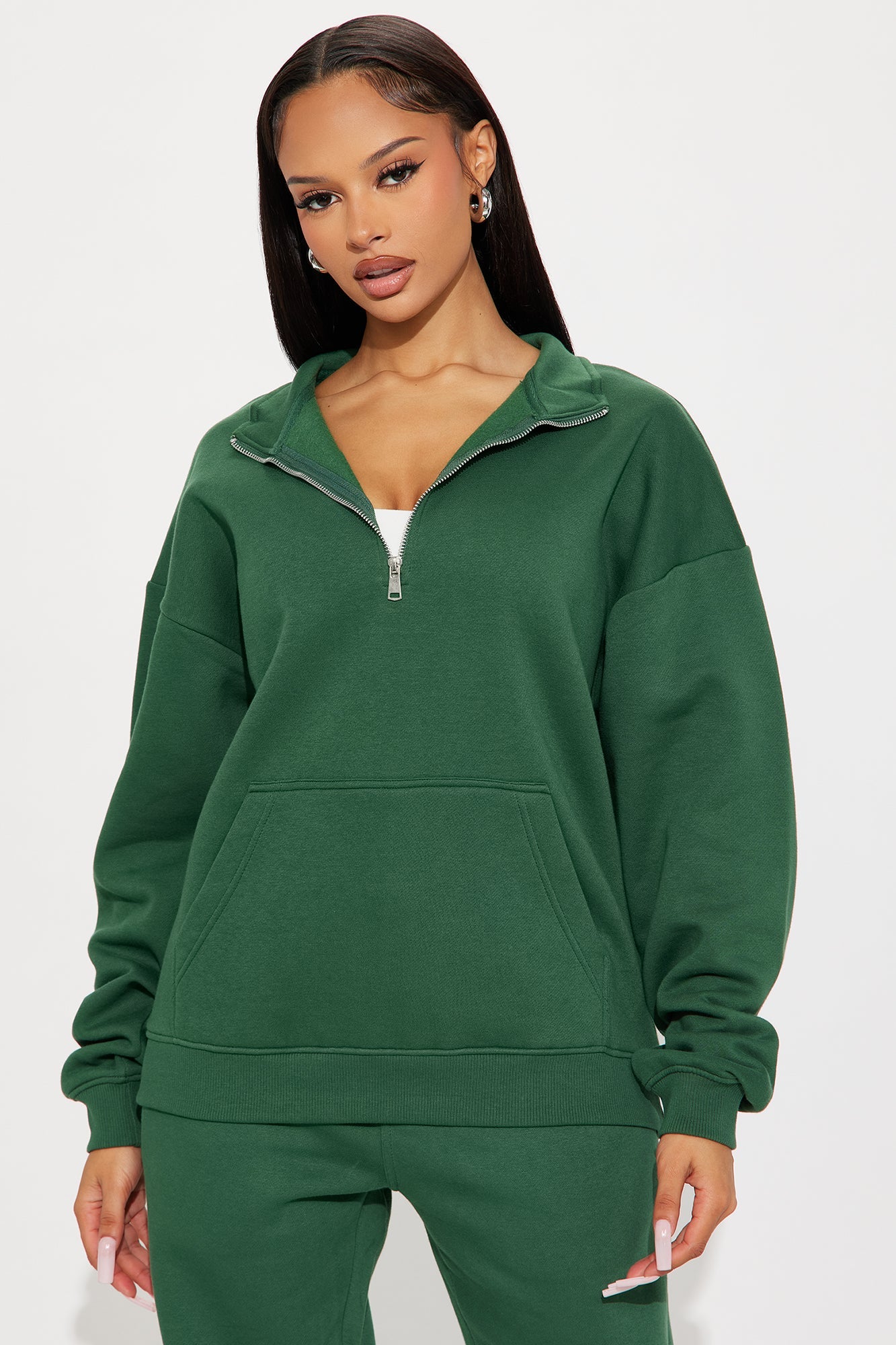 https://cdn.shopify.com/s/files/1/0293/9277/files/08-28-25_S6_14_123QUARTERZIP_Hunter_KJ_PC_11-23-34_145825_PXF.jpg?v=1756745565