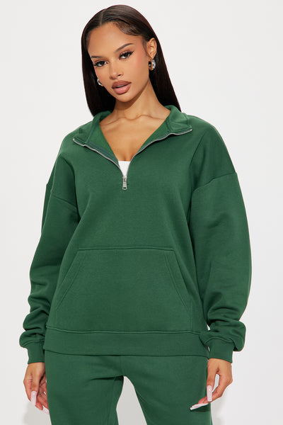 https://cdn.shopify.com/s/files/1/0293/9277/files/08-28-25_S6_14_123QUARTERZIP_Hunter_KJ_PC_11-23-34_145825_PXF.jpg?v=1756745565&with=400&height=600