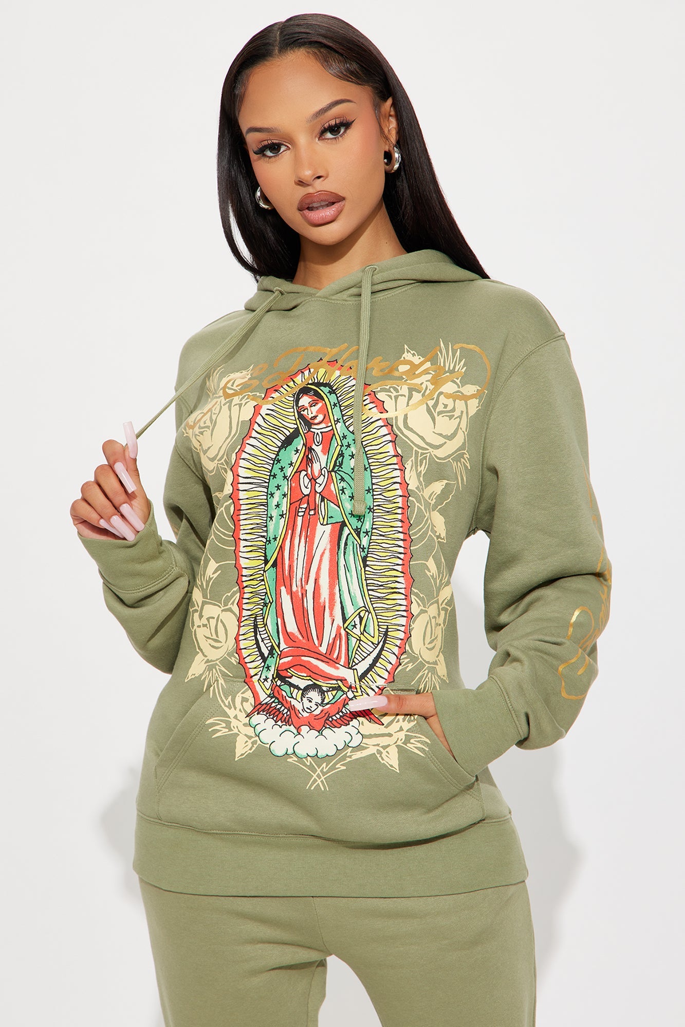 https://cdn.shopify.com/s/files/1/0293/9277/files/08-28-25_S6_16_EHFN13008_Sage_KJ_PC_11-35-20_145863_PXF.jpg?v=1756745663