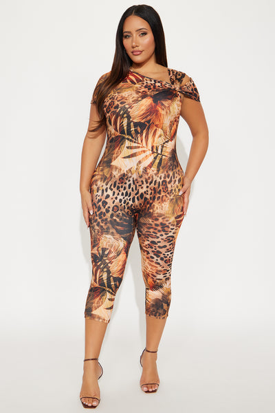 https://cdn.shopify.com/s/files/1/0293/9277/files/09-02-25_S3_23_9085_BrownCombo_ZSR_SL_ML_10-38-54_PLUS_26012_PXF.jpg?v=1756996168&with=400&height=600