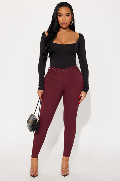 https://cdn.shopify.com/s/files/1/0293/9277/files/09-03-25_S4_37_P748931_Wine_RK_AC_12-40-14_0122_BH.jpg?v=1757116217