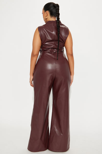https://cdn.shopify.com/s/files/1/0293/9277/files/09-03-25_S6_50_25GWQ17007B_Burgundy_JZ_MC_14-29-21_148834_PXF_PLUS.jpg?v=1757012599&with=400&height=600