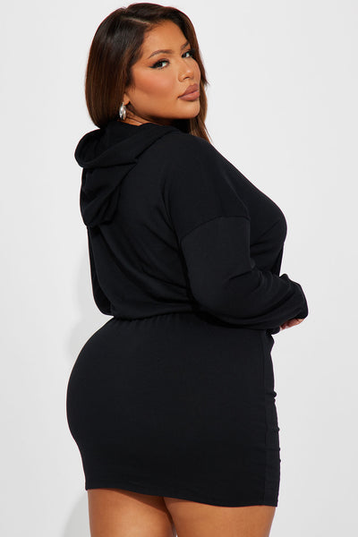 https://cdn.shopify.com/s/files/1/0293/9277/files/09-05-23Studio4_KF_AP_12-03-40_30_CFD1149LA_Black_8987_PLUS_SG.jpg?v=1694186965&with=400&height=600