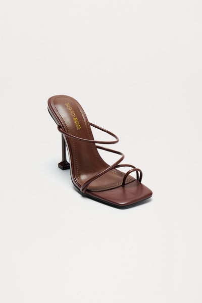 https://cdn.shopify.com/s/files/1/0293/9277/files/09-06-24_S10_31_NAILME_Brown_ZSR_CXB_11-07-48_2919_ES.jpg?v=1725926119&with=400&height=600