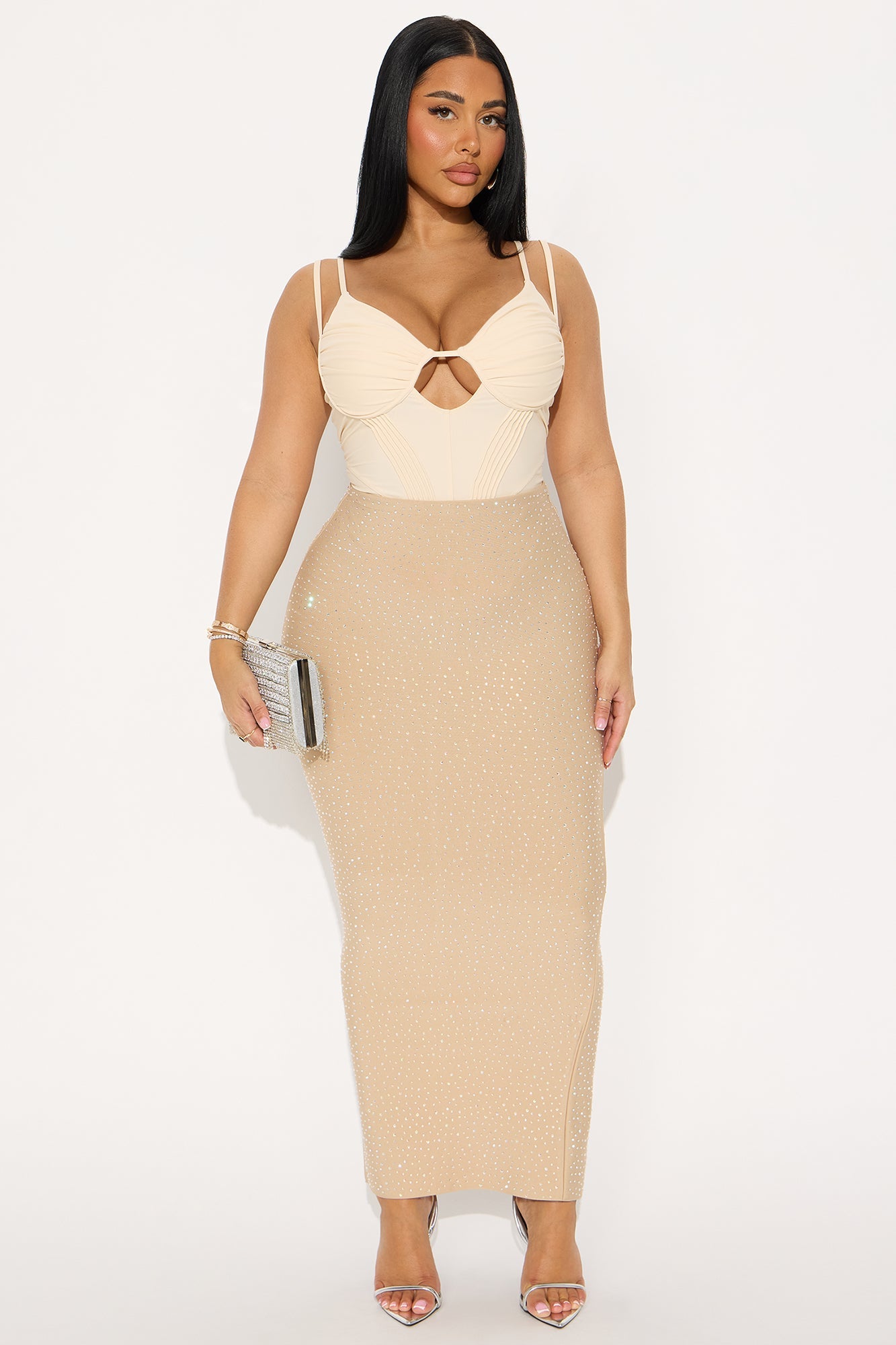 https://cdn.shopify.com/s/files/1/0293/9277/files/09-08-25_S1_18_BC0749_Taupe_KJ_MC_12-18-48_17454_PXF.jpg?v=1757515277
