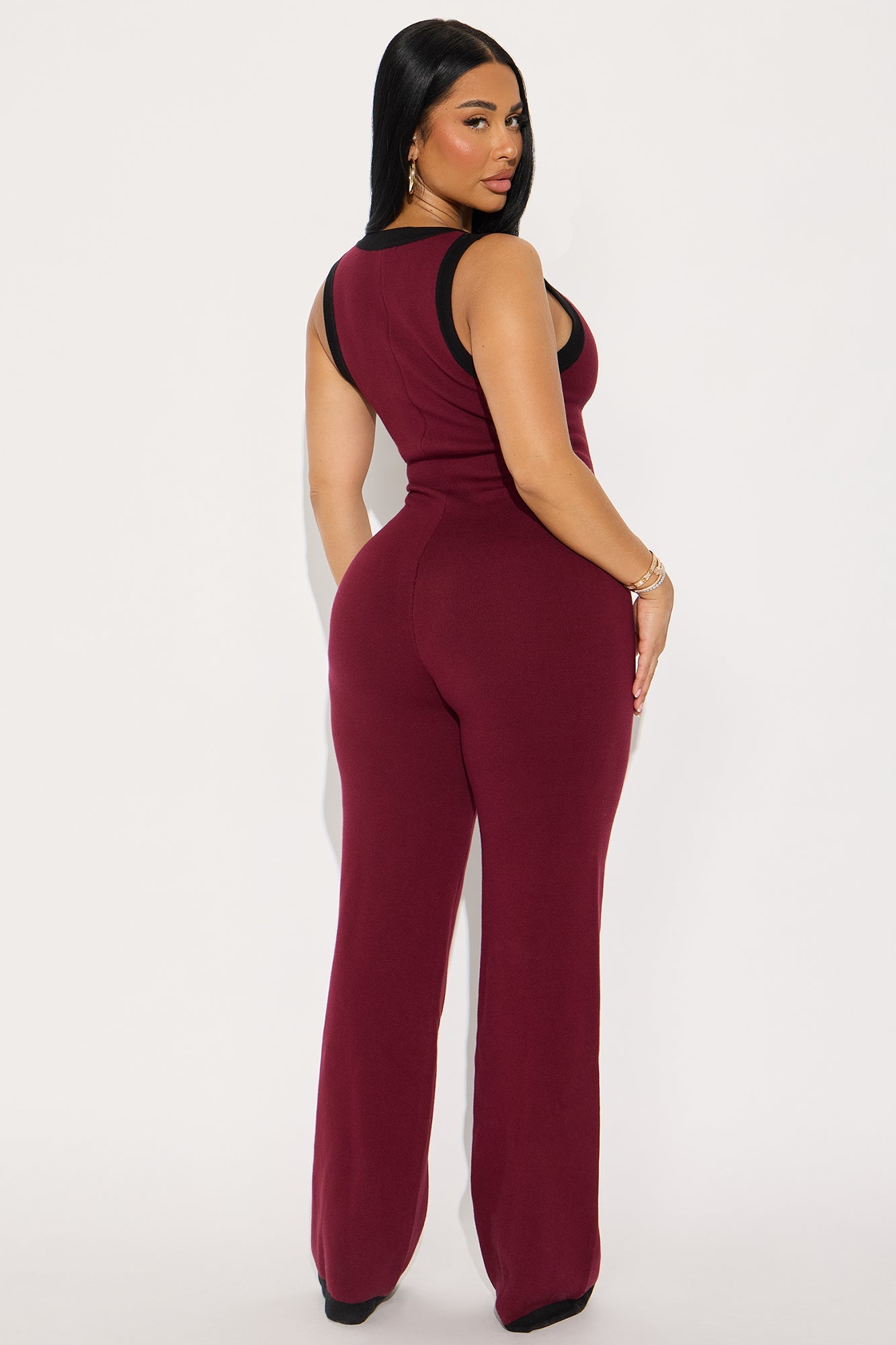 https://cdn.shopify.com/s/files/1/0293/9277/files/09-08-25_S1_59_HJP3353C_Burgundy_KJ_PC_20-28-05_75545_PXF.jpg?v=1757519006