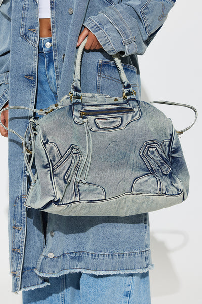 https://cdn.shopify.com/s/files/1/0293/9277/files/09-09-24_S3_49_ZDFNA0010_Denim_AZ_PC_11-40-00_61282_PXF.jpg?v=1725990656&with=400&height=600