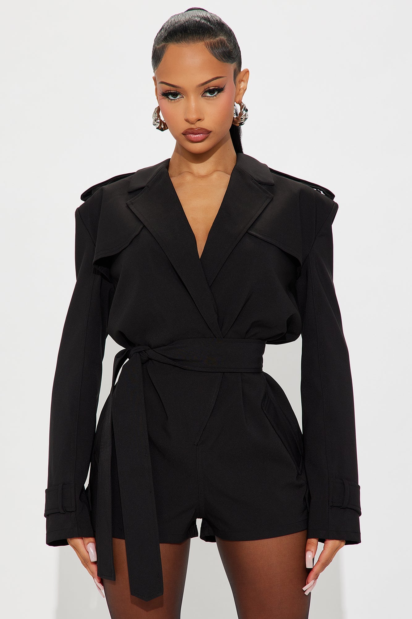 https://cdn.shopify.com/s/files/1/0293/9277/files/09-10-25_S6_3_KSHR501079_Black_AE_DJ_09-54-16_152781_PXF_1d7905e0-3ef1-4871-9a19-d93e22821117.jpg?v=1757955681