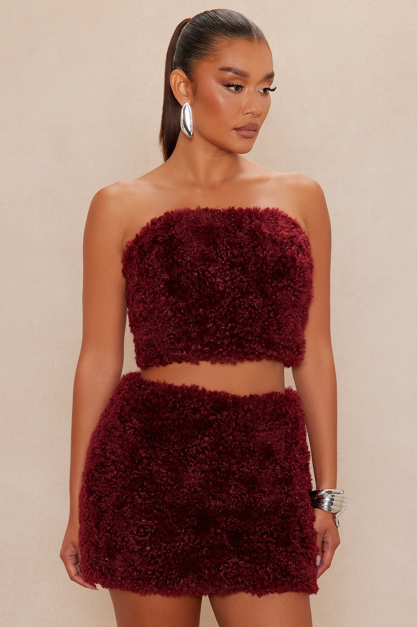 https://cdn.shopify.com/s/files/1/0293/9277/files/09-11-25_S5_47_D71532CD_Burgundy_AE_JS_14-08-52_67381_PXF.jpg?v=1758057107