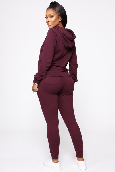 https://cdn.shopify.com/s/files/1/0293/9277/products/09-12-19_Studio_1_DV_KYS_14-14-33_15__JU040_Plum_P_3621_WG_24d84f29-6ca5-423a-ad90-7b12ca4b851d.jpg?v=1571440142&with=400&height=600