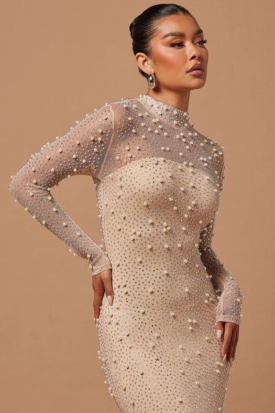 https://cdn.shopify.com/s/files/1/0293/9277/files/09-15-23Studio5_BT_IM_13-47-20_30_A92937_Nude_P_0767_SG.jpg?v=1695747088&with=400&height=600