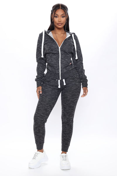 https://cdn.shopify.com/s/files/1/0293/9277/products/09-17-20Studio1_JP_ON_14-05-50_15_J415_Blackcombo_R_0038_RA.jpg?v=1600384239&with=400&height=600