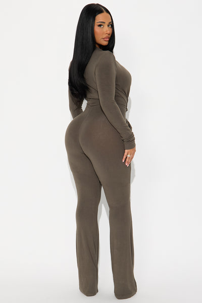 https://cdn.shopify.com/s/files/1/0293/9277/files/09-17-25_S1_19_JP16989C_Olive_ZSR_RK_JS_10-42-05_27682_PXF.jpg?v=1758219138&with=400&height=600