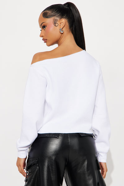 https://cdn.shopify.com/s/files/1/0293/9277/files/09-17-25_S2_26_7CHV5A2841NV_White_ZSR_JW_PC_10-39-21_23136_PXF_7f0ce5de-e05d-448b-b10c-ecced2af06c1.jpg?v=1758221922&with=400&height=600