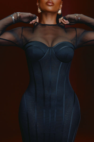 https://cdn.shopify.com/s/files/1/0293/9277/files/09-17-26_Bordeaux-Nights_LOOK_42_DS_MR_15-26-54_14748_PXF_PI_ES.jpg?v=1791402002&with=400&height=600