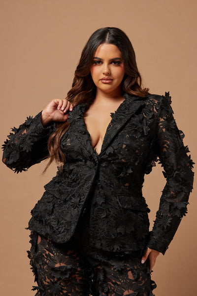 https://cdn.shopify.com/s/files/1/0293/9277/files/09-18-23Studio5_TH_IM_12-47-53_8_B47357_Black_P_34805_PLUS_PXF.jpg?v=1695683395&with=400&height=600