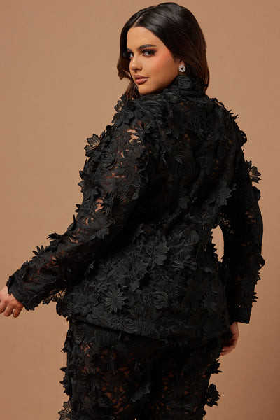 https://cdn.shopify.com/s/files/1/0293/9277/files/09-18-23Studio5_TH_IM_12-47-53_8_B47357_Black_P_34807_PLUS_PXF.jpg?v=1695683349&with=400&height=600