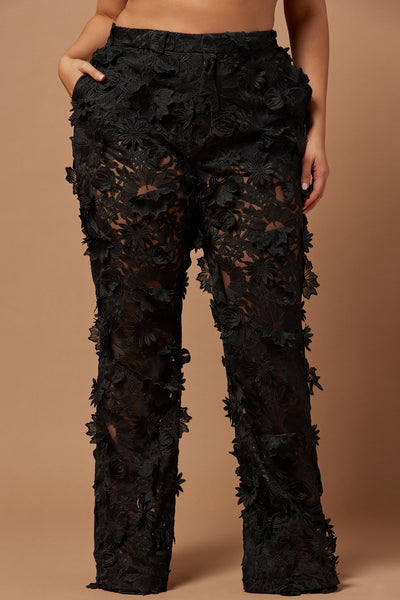 https://cdn.shopify.com/s/files/1/0293/9277/files/09-18-23Studio5_TH_IM_12-47-53_9_B47210_Black_P_34809_PLUS_PXF.jpg?v=1695683345&with=400&height=600