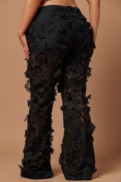 https://cdn.shopify.com/s/files/1/0293/9277/files/09-18-23Studio5_TH_IM_12-47-53_9_B47210_Black_P_34810_PLUS_PXF.jpg?v=1695683346&with=400&height=600
