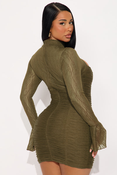 https://cdn.shopify.com/s/files/1/0293/9277/files/09-19-25_S1_21_34069SK_Wine_LR_AC_11-00-58_80448_PXF_BL_Olive.jpg?v=1790281800&with=400&height=600