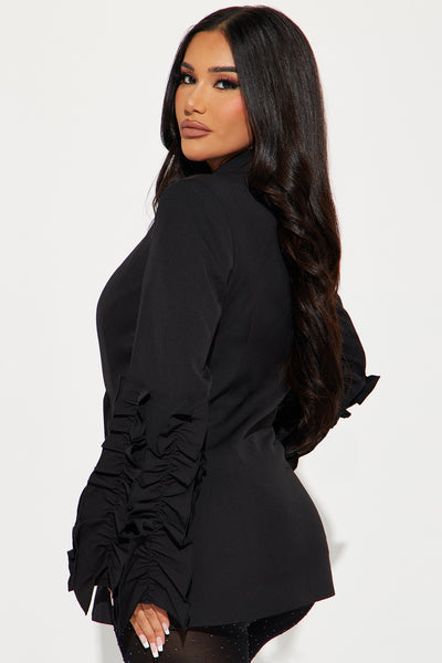 https://cdn.shopify.com/s/files/1/0293/9277/files/09-20-23Studio3_CXB_DB_13-54-15_63_23GWQ3667_Black_11033_PXF.jpg?v=1718904619&with=400&height=600