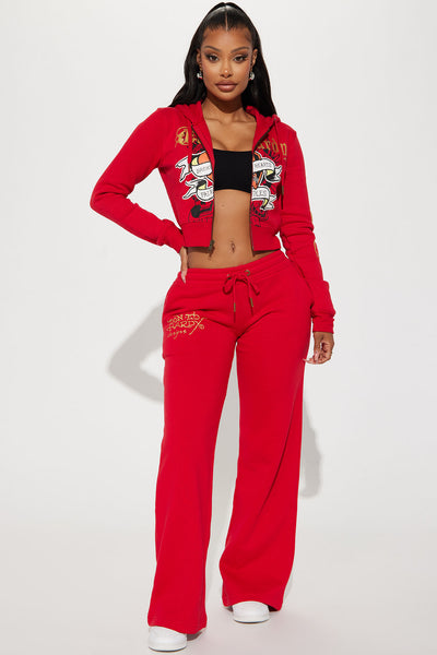 https://cdn.shopify.com/s/files/1/0293/9277/files/09-21-23Studio2_CC_RL_15-04-23_32_EHW180010_Red_60388_MP.jpg?v=1696032852&with=400&height=600
