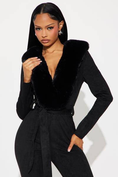 https://cdn.shopify.com/s/files/1/0293/9277/files/09-23-25_S3_56_RC0149_Black_KJ_SS_14-11-36_50267_PXF.jpg?v=1758765582&with=400&height=600