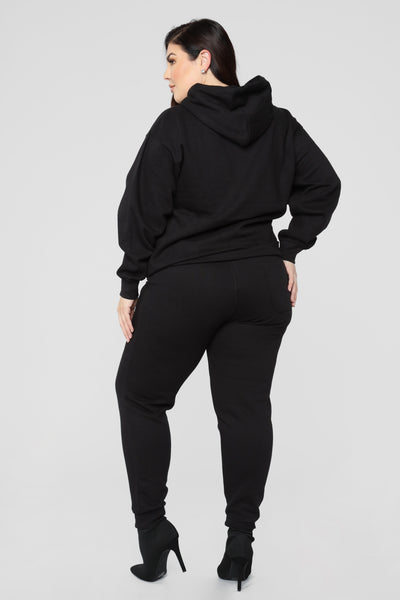 https://cdn.shopify.com/s/files/1/0293/9277/products/09-25-18_Studio_1_11-26-21_WMKT40418_Black_5046_NT.jpg?v=1670892986&with=400&height=600