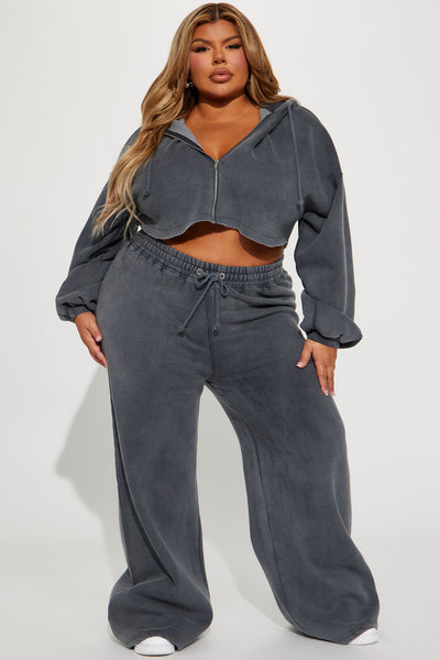 https://cdn.shopify.com/s/files/1/0293/9277/files/09-26-23Studio4_CB_IM_14-51-01_46_ZDZPK11103SET_Charcoal_6886_PLUS_CM.jpg?v=1737766783&with=400&height=600
