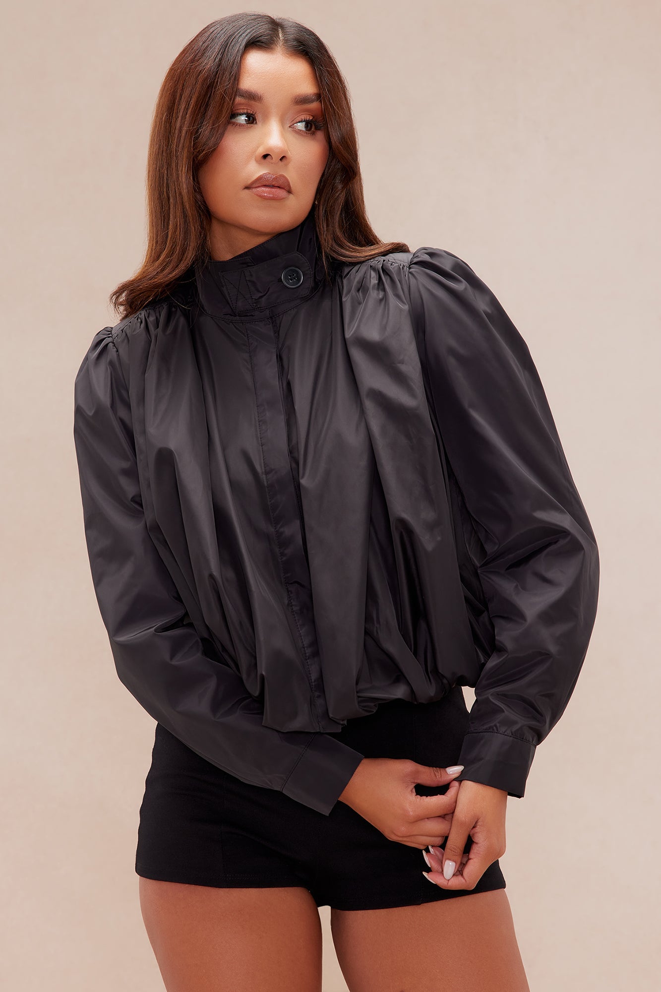 https://cdn.shopify.com/s/files/1/0293/9277/files/09-26-25_S5_30_25GWT2691_Black_RA_EW_13-17-07_5705_PXF.jpg?v=1760385893