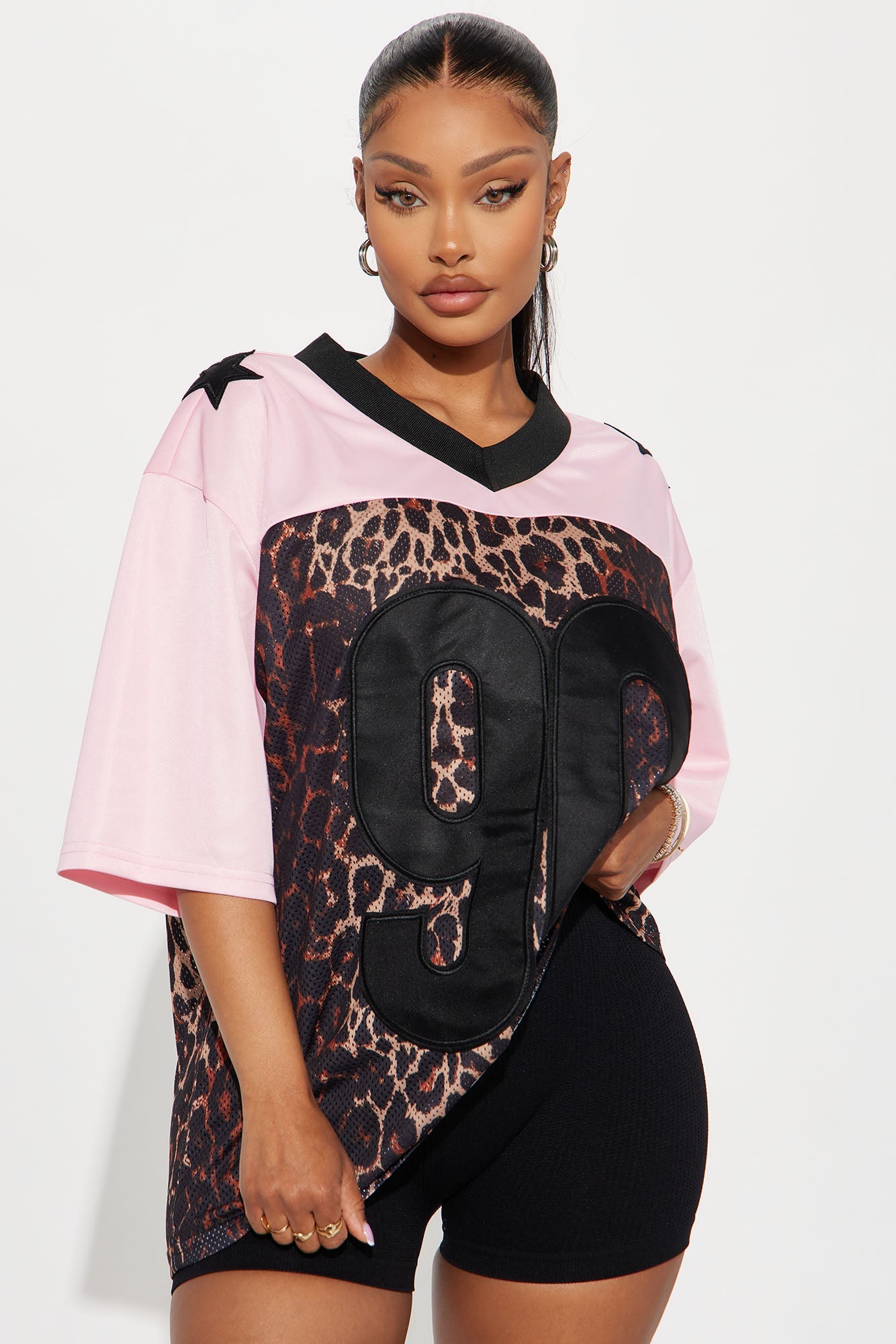 https://cdn.shopify.com/s/files/1/0293/9277/files/09-30-24_S2_6_T5028C_Pinkcombo_P_CXB_RL_15-07-16_11642_CM.jpg?v=1727817759